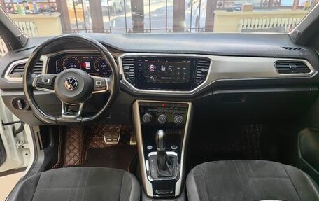 Volkswagen T-Roc I, 2022 год, 1 490 500 рублей, 12 фотография