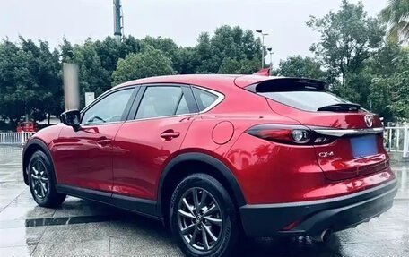 Mazda CX-4, 2021 год, 1 977 000 рублей, 5 фотография