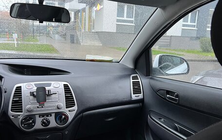 Hyundai i20 IB рестайлинг, 2010 год, 700 000 рублей, 8 фотография