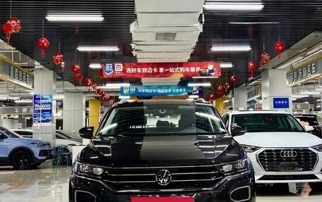 Volkswagen T-Roc I, 2022 год, 1 440 500 рублей, 2 фотография