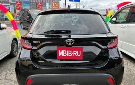 Toyota Yaris, 2022 год, 1 160 000 рублей, 4 фотография