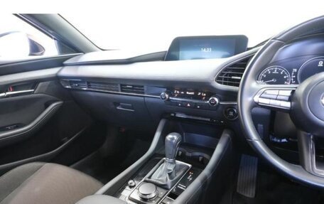 Mazda 3, 2018 год, 1 450 000 рублей, 18 фотография