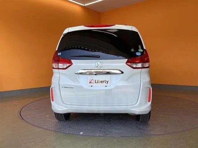 Honda Freed II, 2022 год, 1 346 876 рублей, 5 фотография