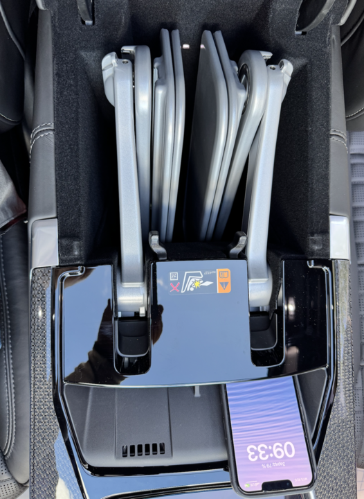 Cadillac Escalade V, 2025 год, 30 000 000 рублей, 46 фотография