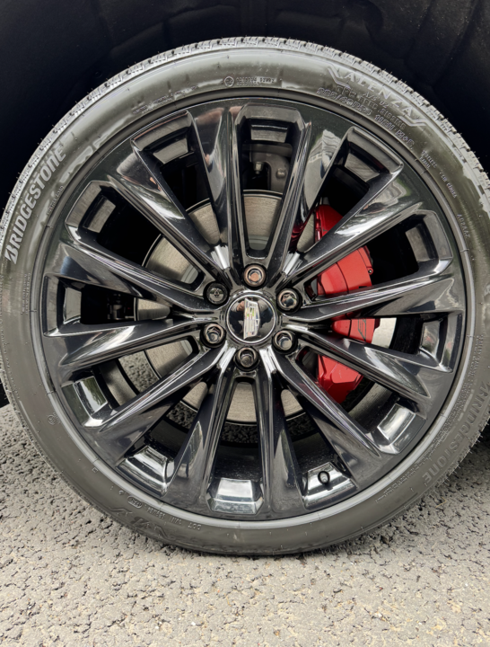 Cadillac Escalade V, 2025 год, 30 000 000 рублей, 4 фотография