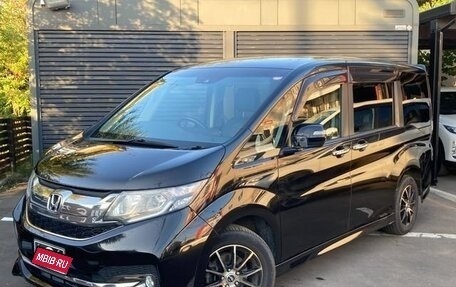 Honda Stepwgn IV, 2018 год, 1 700 000 рублей, 1 фотография