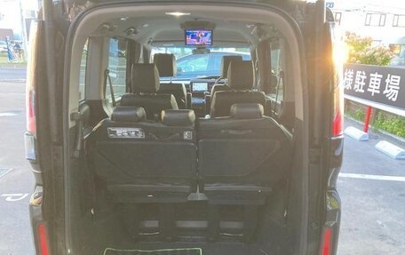 Honda Stepwgn IV, 2018 год, 1 700 000 рублей, 17 фотография