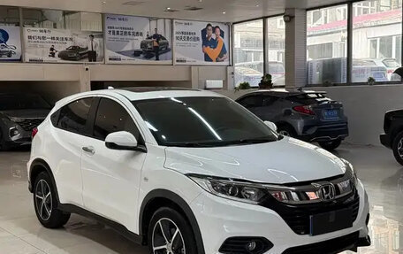 Honda Vezel, 2022 год, 1 147 000 рублей, 3 фотография