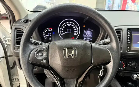 Honda Vezel, 2022 год, 1 147 000 рублей, 11 фотография