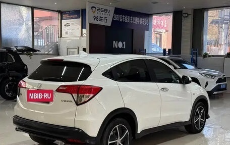 Honda Vezel, 2022 год, 1 147 000 рублей, 4 фотография
