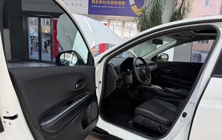 Honda Vezel, 2022 год, 1 147 000 рублей, 8 фотография