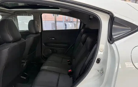 Honda Vezel, 2022 год, 1 147 000 рублей, 18 фотография