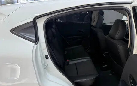 Honda Vezel, 2022 год, 1 147 000 рублей, 21 фотография