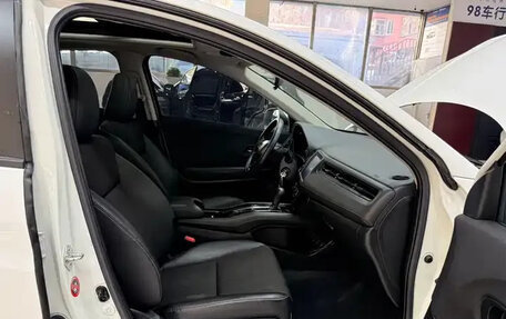 Honda Vezel, 2022 год, 1 147 000 рублей, 20 фотография