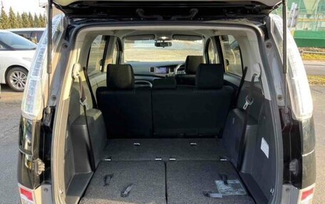 Toyota ISis I, 2014 год, 1 380 000 рублей, 7 фотография