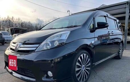 Toyota ISis I, 2014 год, 1 380 000 рублей, 2 фотография