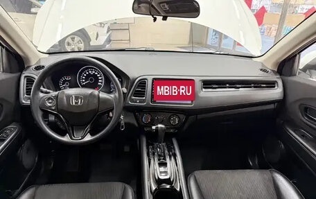 Honda Vezel, 2022 год, 1 147 000 рублей, 19 фотография