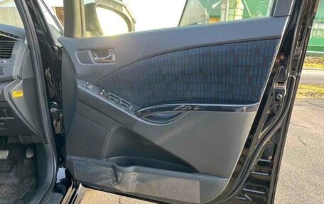 Toyota ISis I, 2014 год, 1 380 000 рублей, 12 фотография