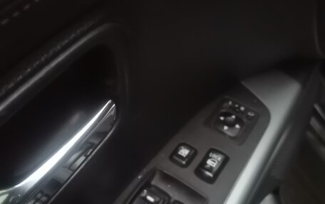 Mitsubishi Outlander III рестайлинг 3, 2011 год, 1 850 000 рублей, 2 фотография