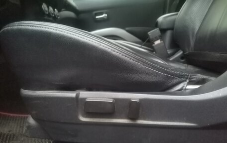 Mitsubishi Outlander III рестайлинг 3, 2011 год, 1 850 000 рублей, 3 фотография