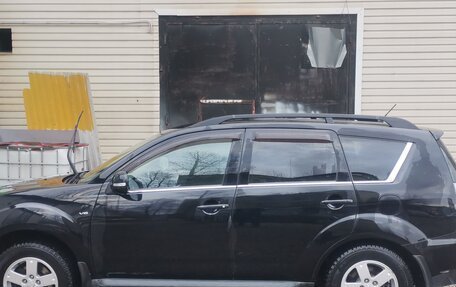 Mitsubishi Outlander III рестайлинг 3, 2011 год, 1 850 000 рублей, 6 фотография