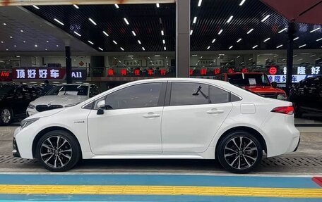 Toyota Corolla, 2022 год, 1 600 000 рублей, 2 фотография