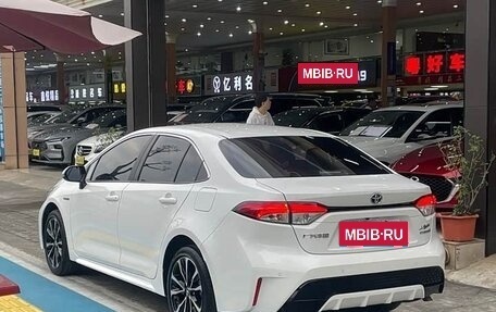 Toyota Corolla, 2022 год, 1 600 000 рублей, 3 фотография