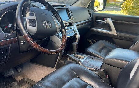 Toyota Land Cruiser 200, 2014 год, 4 500 000 рублей, 10 фотография