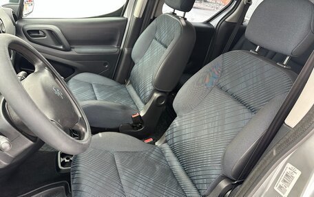 Peugeot Partner II рестайлинг 2, 2010 год, 650 000 рублей, 11 фотография