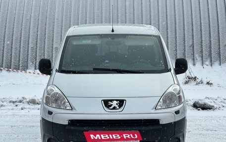 Peugeot Partner II рестайлинг 2, 2010 год, 650 000 рублей, 2 фотография