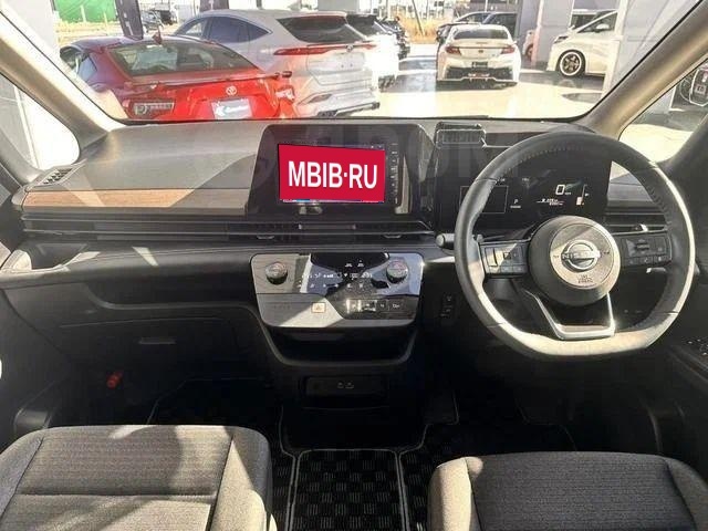 Nissan Serena V, 2022 год, 2 050 000 рублей, 8 фотография