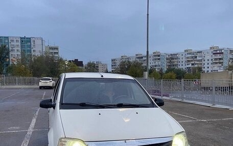 Renault Logan I, 2010 год, 295 000 рублей, 1 фотография