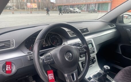 Volkswagen Passat B7, 2011 год, 950 000 рублей, 12 фотография