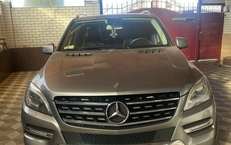 Mercedes-Benz M-Класс, 2012 год, 2 300 000 рублей, 1 фотография