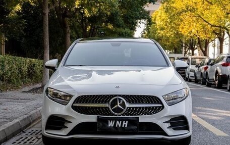 Mercedes-Benz A-Класс, 2021 год, 1 800 000 рублей, 2 фотография