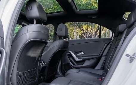 Mercedes-Benz A-Класс, 2021 год, 1 800 000 рублей, 13 фотография