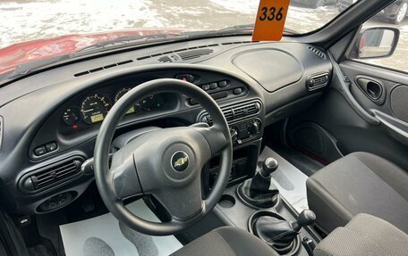 Chevrolet Niva I рестайлинг, 2018 год, 709 000 рублей, 11 фотография