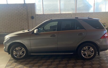 Mercedes-Benz M-Класс, 2012 год, 2 300 000 рублей, 4 фотография