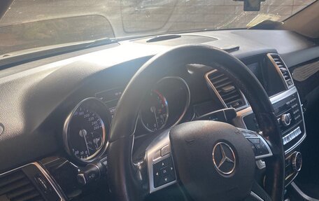 Mercedes-Benz M-Класс, 2012 год, 2 300 000 рублей, 8 фотография
