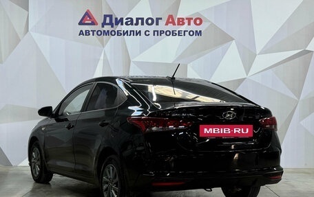 Hyundai Solaris II рестайлинг, 2021 год, 1 550 000 рублей, 4 фотография