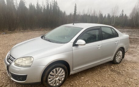 Volkswagen Jetta VI, 2010 год, 358 000 рублей, 2 фотография