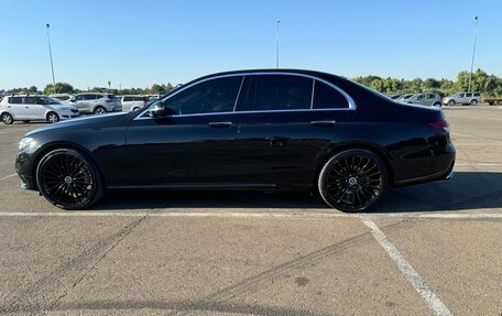 Mercedes-Benz E-Класс, 2021 год, 5 000 000 рублей, 3 фотография