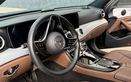 Mercedes-Benz E-Класс, 2021 год, 5 000 000 рублей, 13 фотография