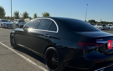 Mercedes-Benz E-Класс, 2021 год, 5 000 000 рублей, 2 фотография