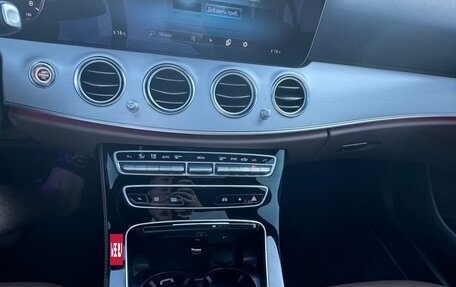 Mercedes-Benz E-Класс, 2021 год, 5 000 000 рублей, 7 фотография