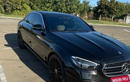 Mercedes-Benz E-Класс, 2021 год, 5 000 000 рублей, 6 фотография