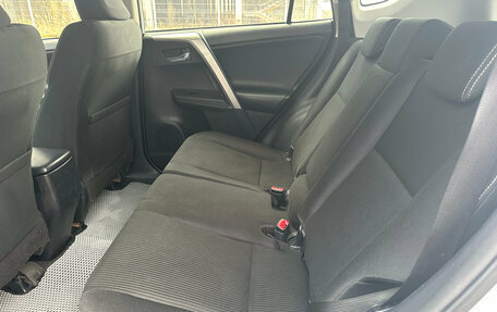 Toyota RAV4, 2014 год, 1 920 000 рублей, 10 фотография