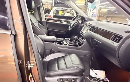 Volkswagen Touareg III, 2013 год, 2 450 000 рублей, 10 фотография