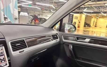 Volkswagen Touareg III, 2013 год, 2 450 000 рублей, 20 фотография