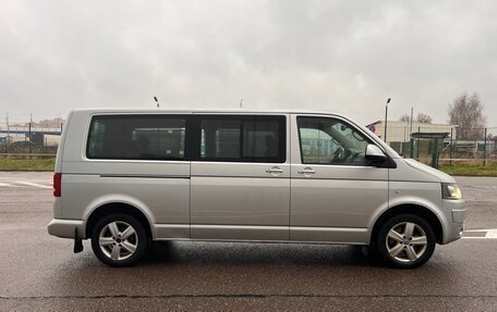 Volkswagen Multivan T5, 2012 год, 1 890 000 рублей, 1 фотография